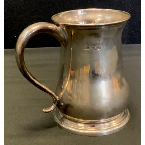 546 - A silver tankard, Atkin Brothers, Sheffield 1924, 9.27ozt