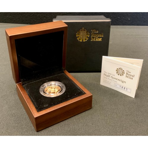 634 - Coins and tokens - The 2009 UK Half Sovereign Gold proof coin, 1885/1500, certificate and boxed