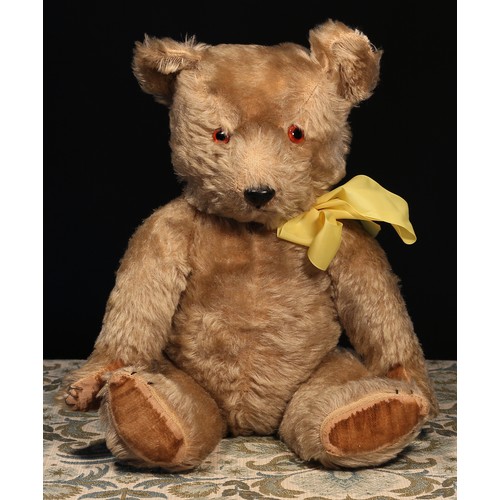 6097 - A 1940's/1950's Chiltern 'Hugmee' jointed mohair teddy bear, amber and black glass eyes, pronounced ... 