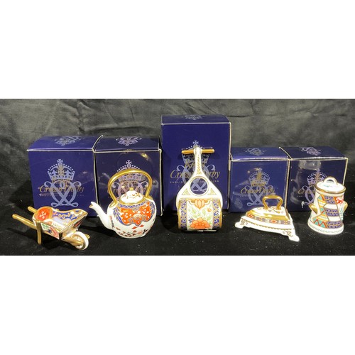 38 - A Royal Crown Derby Imari miniature model garden roller, 10cm, first quality, boxed; others, milk ch... 