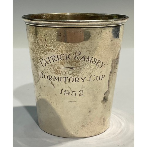 98 - A Continental silver beaker, marked 900
