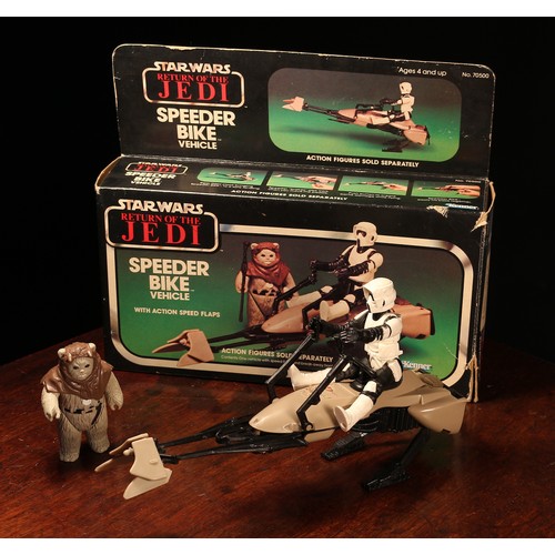 6167 - A Kenner/General Mills No.70500 Star Wars Return of the Jedi Speeder Bike vehicle, boxed with origin... 