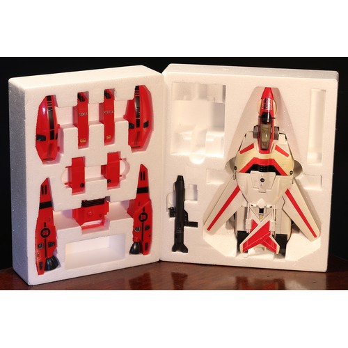 6187 - A Hasbro Transformers Autobot Air Guardian Jetfire set, comprising snap-on battle armour and accesso... 