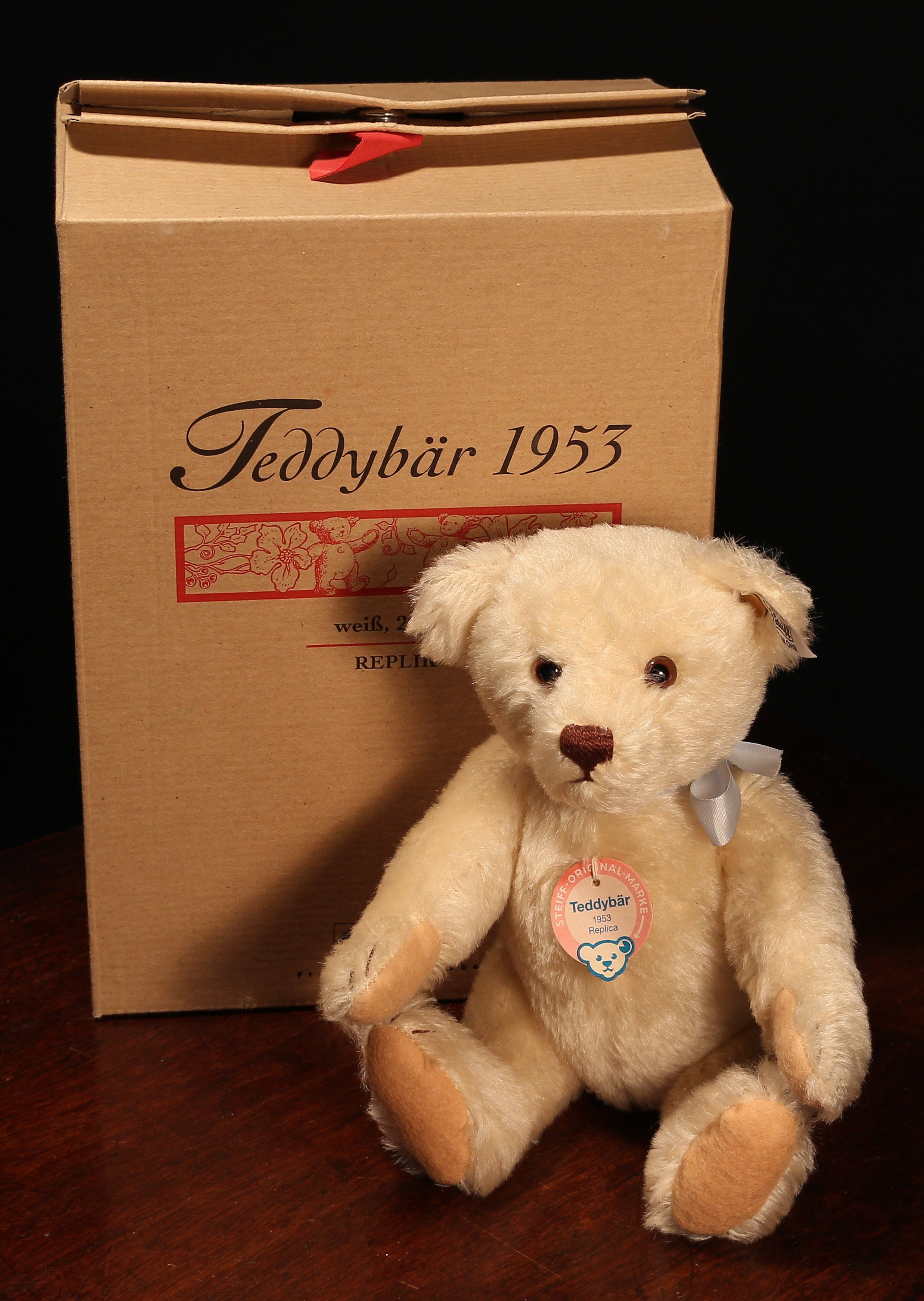 Steiff (Germany) EAN 408489 teddy bear 1953 replica, trademark 