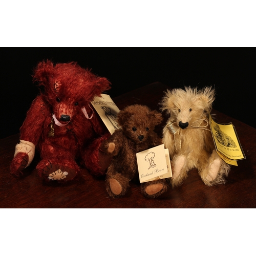 6194 - Artist teddy bears, comprising Mr Wockinfuss 'Precious' teddy bear by Angela Popay, serial number 13... 