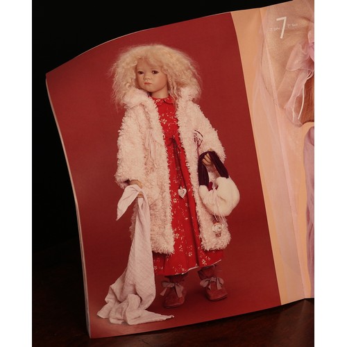 6205 - An Annette Himstedt (Germany) Krinchen vinyl artist doll, from the 2002 Collection, 80cm high, boxed... 