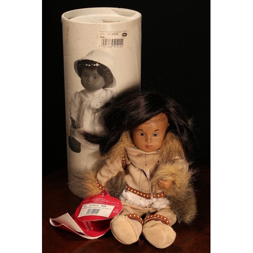 6210 - A Götz Sasha Morgenthaler 01 40224 Alek doll, dressed as an Eskimo, trademark tag to wrist and tags,... 