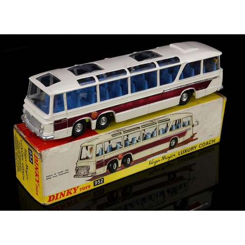 6223 - Dinky Toys 952 Vega Major luxury coach, white body with metallic maroon side panels, blue interior, ... 