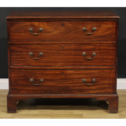 1248 - A George III mahogany chest, oversailing top above three long graduated drawers, brass swan neck han... 