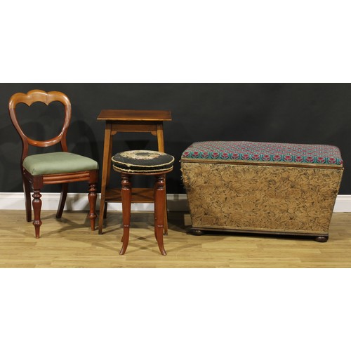 1267 - An early 20th century Ottoman, 54cm high, 99cm wide, 51.5cm deep; an oak centre table, 73.5cm high, ... 