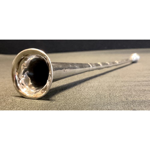 63 - An Edwardian silver hunting horn, 31cm long, E Baker & Son, Birmingham 1905