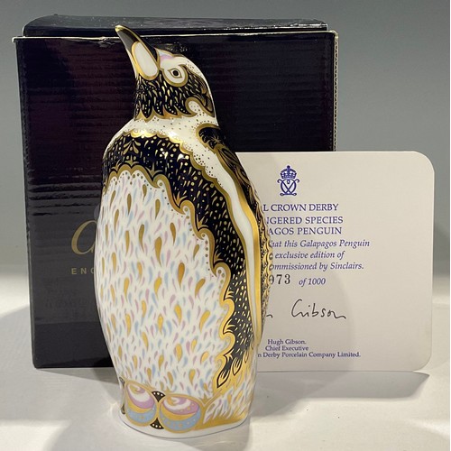 28 - A Royal Crown Derby paperweight, Galapagos Penguin, Endangered Species Collection, commissioned by S... 