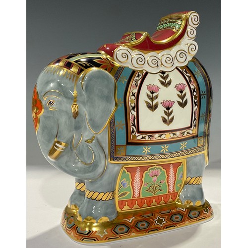 37 - A Royal Crown Derby paperweight, Mulberry Hall Elephant, specially commissioned by Mulberry Hall Fin... 