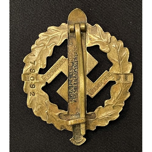 2041 - WW2 Third Reich Bronzes SA-Sportabzeichen - SA Sports Badge in Bronze. Maker marked 