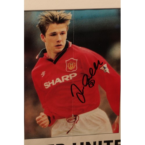 6316 - Sport, Football, Autographs - a framed composition of Manchester United F.C. 1996/1997 players, sign... 