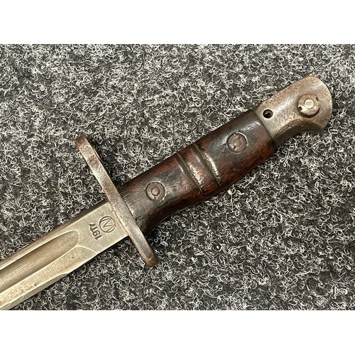 2064 - WW1 US P17 Bayonet with fullered single edged blade 427mm in length. Maker marked for Winchester and... 