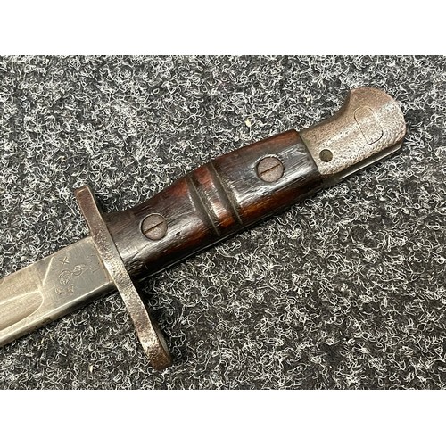 2064 - WW1 US P17 Bayonet with fullered single edged blade 427mm in length. Maker marked for Winchester and... 