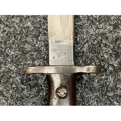 2065 - WW1 British 1907 Pattern Bayonet with fullered single edged blade 430mm in length maker marked Vicke... 