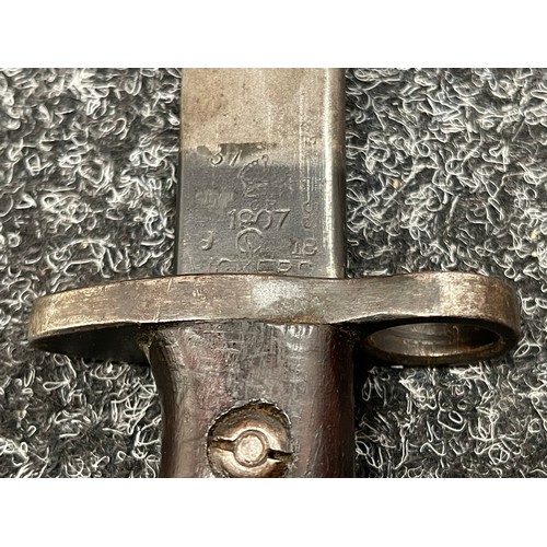 2065 - WW1 British 1907 Pattern Bayonet with fullered single edged blade 430mm in length maker marked Vicke... 