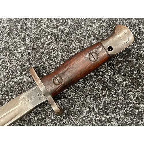 2065 - WW1 British 1907 Pattern Bayonet with fullered single edged blade 430mm in length maker marked Vicke... 