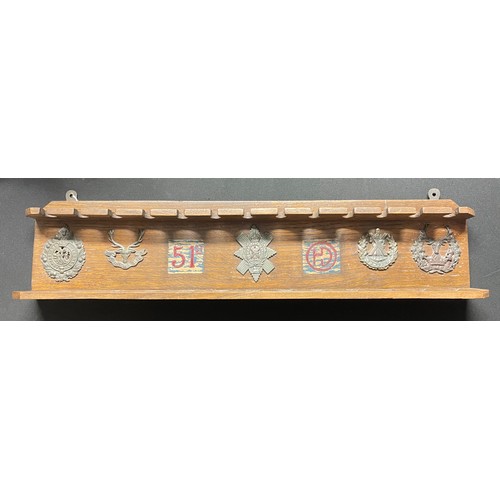 2096 - WW2 British Trench Art 51st Highland Division wooden pipe rack with painted divisional insignia and ... 