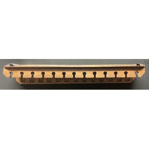 2096 - WW2 British Trench Art 51st Highland Division wooden pipe rack with painted divisional insignia and ... 