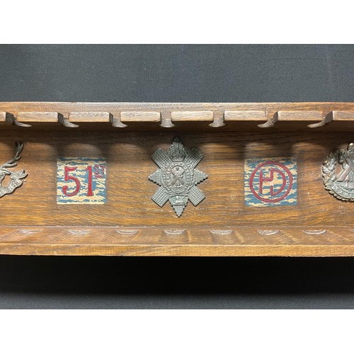 2096 - WW2 British Trench Art 51st Highland Division wooden pipe rack with painted divisional insignia and ... 