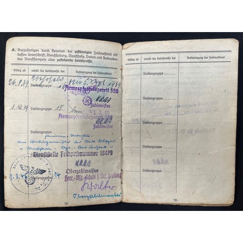 2164 - WW2 Third Reich Heer Soldbuch to Unteroffizier Alfred Kaufmann, Armee Pferde Lazarett 552. Well fill... 