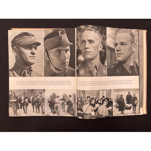 2204 - WW2 Third Reich Cigarette Card Album 