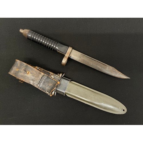 2232 - US Pattern M5 Knife bayonet with double edged blade 170mm in length marked 