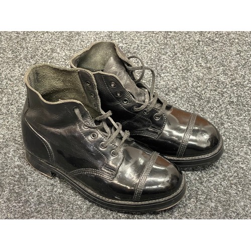 2239 - Pair of British Army Ammo Boots. Size 6. Very good condition with full set of hob nails and toe and ... 