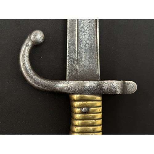 2251 - Victorian Police Hanger Sword with curved fullered blade 580mm in length. No makers markings. Press ... 