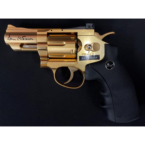 2262 - Dan Wesson 2.5” .177 cal 4.5mm revolver BB air pistol. Serial number 12K05068. Gilt finish. Barrel l... 