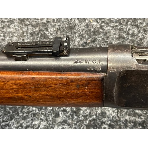 2272 - Winchester Lever Action Model 92 Rifle in 44-40cal, serial number 893171. Barrel length 505mm. Overa... 