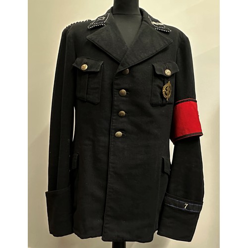 2163 - WW2 Third Reich M32 Allgemeine SS Dienstrock Service Dress Jacket. The jacket is complete with all o... 