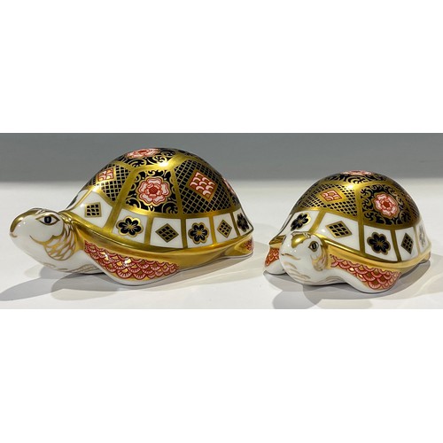 6 - A pair of Royal Crown Derby paperweights, Yorkshire Rose Tortoise Mother and Yorkshire Rose Baby Tor... 