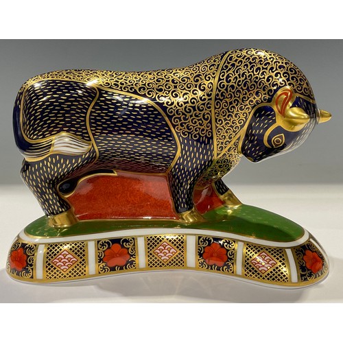 31 - A Royal Crown Derby paperweight, Grecian Bull, gold stopper, signed in gold, dated 1993, 14cm wide, ... 