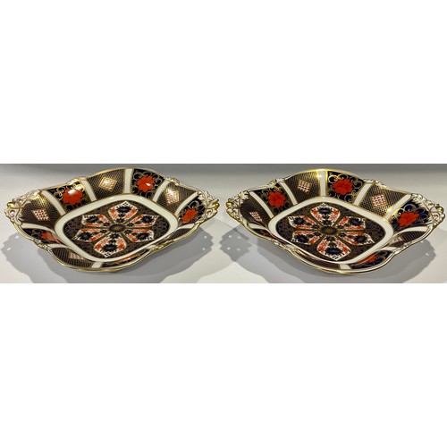 43 - A pair of Royal Crown Derby 1128 Imari pattern two handled acorn dishes, 22.5cm over handles, first ... 