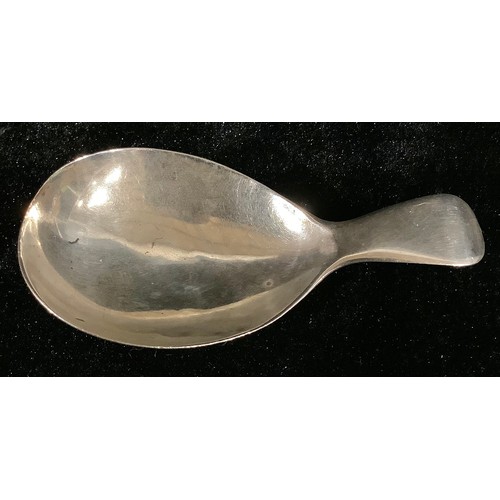 151 - A George III silver caddy spoon, Stephen Adams, London 1810