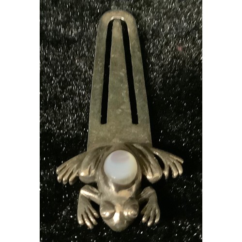 158 - A silver novelty bookmark, the finial as a frog set with a moonstone