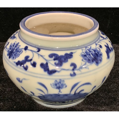 163 - A Chinese porcelain ovoid jardiniere, decorated in underglaze blue with ducks and foliage, 9cm high