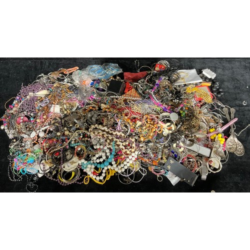 577 - Costume Jewellery - including necklaces, earrings, bangles, watches, etc, qty