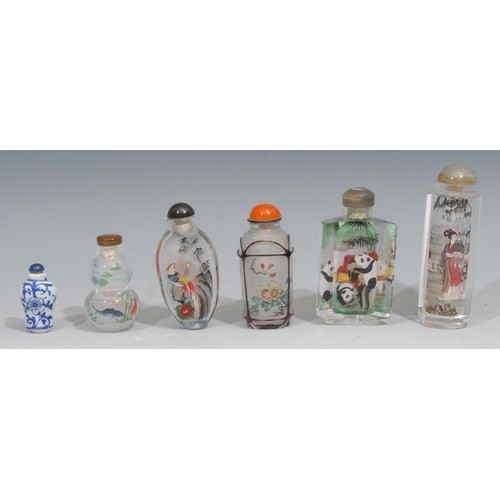 163 - A Chinese octagonal glass snuff bottle, inside painted with figures, 10cm high; others (6)