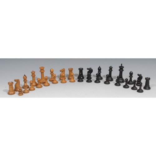 125 - A boxwood and ebony Staunton pattern chess set, possibly Jaques, marked for King's side, the Kings 9... 