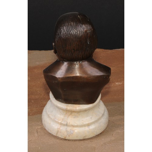 128 - A bronze desk bust, Winston Churchill, waisted marble socle, 14.5cm high