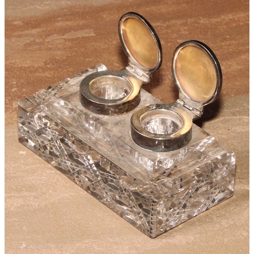 226 - A George V silver mounted twin-section desk inkwell, hinged covers, hobnail-cut base, 11.5cm wide, B... 