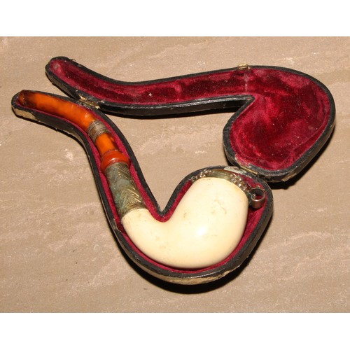 265 - A late 19th century meerschaum pipe, retailed by Ludwig Hartmann, Vienna, 17.5cm long, c.1890, cased