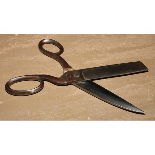 325 - A pair of draper's scissors, by T Wilkinson & Son, Sheffield, 30.5cm long, early 20th century