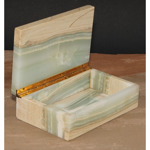 427 - An Art Deco period banded agate rectangular cigar box, Betjemann's Patent hinge, No.449335, 16.5cm w... 