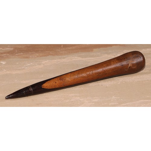 668 - Treen - a 19th century lignum vitae sailor's fid, 30cm long